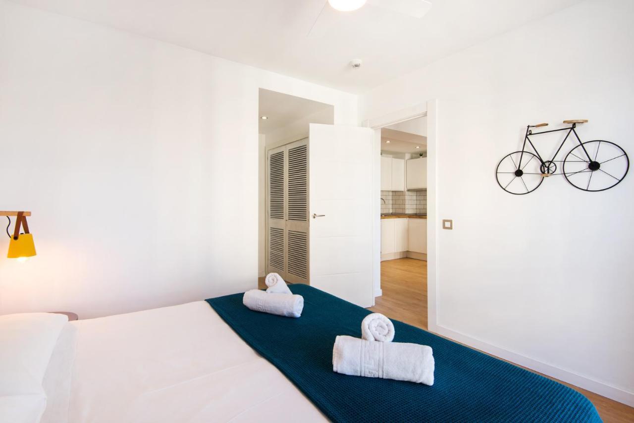 Aloha Puerto Private Apartment 1St Line Carihuela Beach Torremolinos Exterior foto