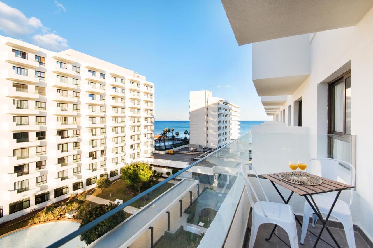 Aloha Puerto Private Apartment 1St Line Carihuela Beach Torremolinos Exterior foto
