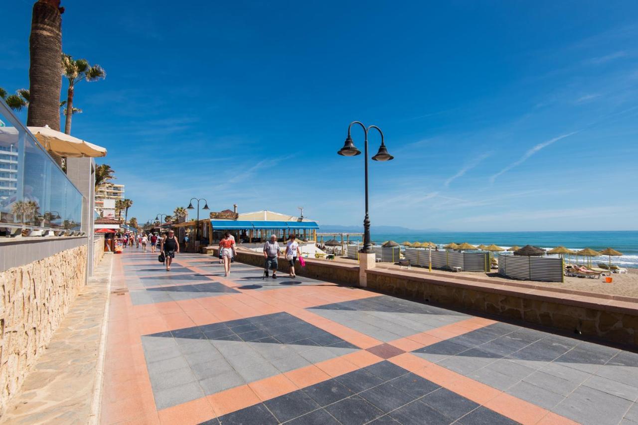 Aloha Puerto Private Apartment 1St Line Carihuela Beach Torremolinos Exterior foto