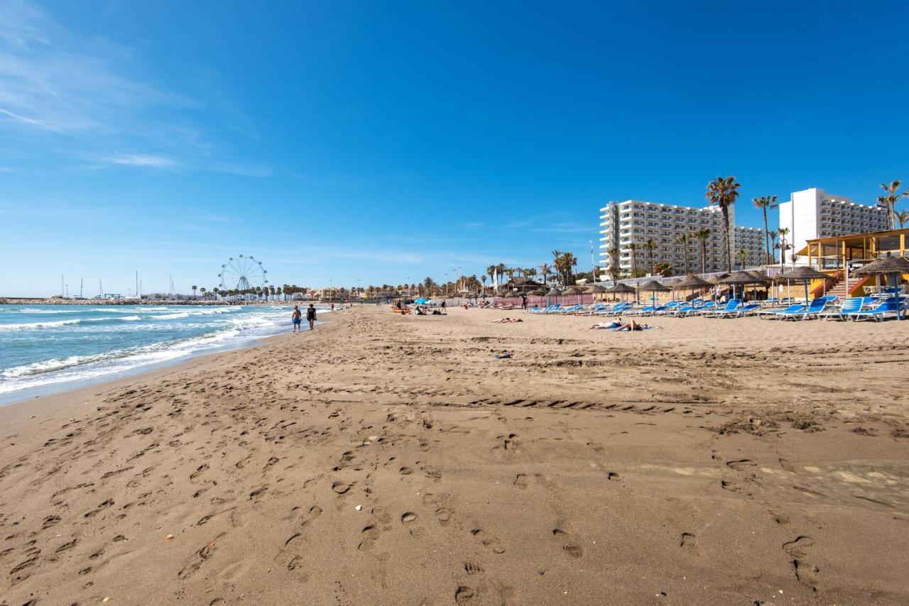 Aloha Puerto Private Apartment 1St Line Carihuela Beach Torremolinos Exterior foto